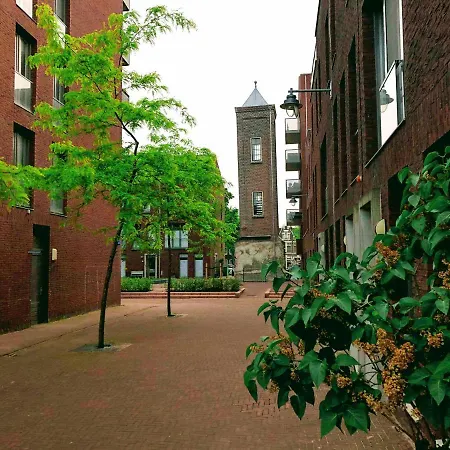 Goudse Watertoren, 't Kleinste Woontorentje Nederland Apartment Gouda