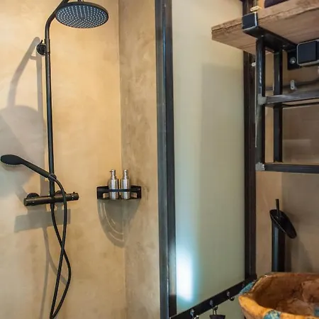 Goudse Watertoren, 't Kleinste Woontorentje Nederland *