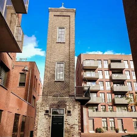 Goudse Watertoren, 't Kleinste Woontorentje Nederland Apartment