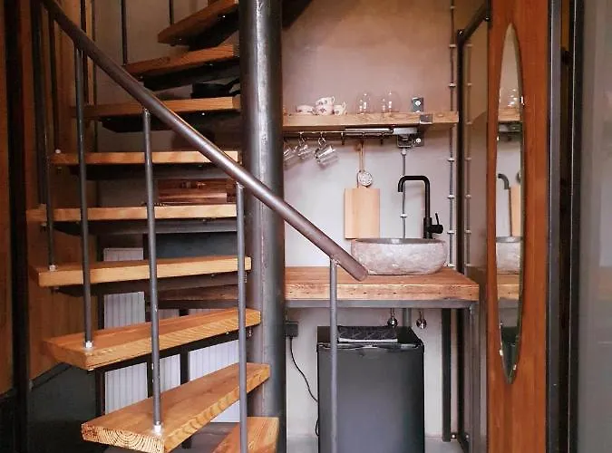 Goudse Watertoren, 't Kleinste Woontorentje Nederland Appartement Gouda