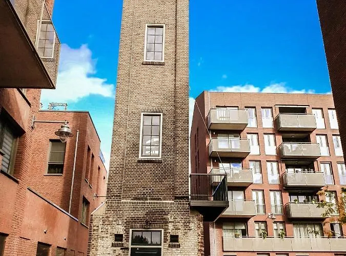 Goudse Watertoren, 't Kleinste Woontorentje Nederland Apartment